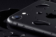 iPhone 7 chống nước nhưng cần lưu ý khi sử dụng