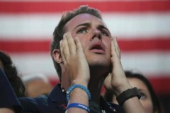 Người Mỹ hốt hoảng google "làm thế nào di cư"