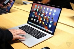 Apple vừa trao cho Microsoft chìa khóa của nhà vua