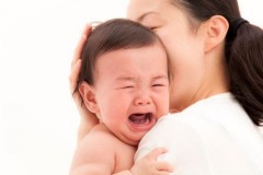 Chữa chứng khóc đêm ở trẻ