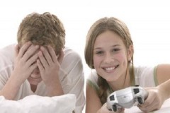 Có một loại con trai không thể yêu nổi, đó là coi thường con gái trong game