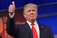 Donald Trump đã nhắc tới Việt Nam khi nói chuyện với Tim Cook