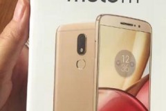 Hết ảnh báo chí, Moto M camera 16MP lộ ảnh đập hộp trên tay người dùng