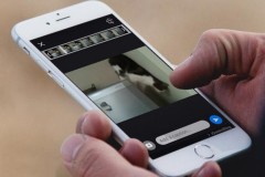 Hướng dẫn tìm kiếm và gửi ảnh GIF trong WhatsApp trên iPhone