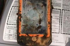 iPhone 4 sống sót "thần kỳ" sau 1 năm chìm dưới đáy hồ