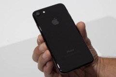 iPhone 7 khóa mạng giá chỉ còn 13 triệu đồng
