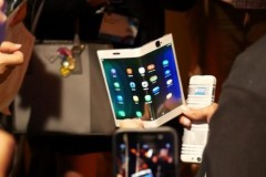 Japan Display ra mắt màn hình smartphone có thể gấp mở