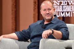 Jony Ive vẫn sẽ tiếp tục đồng hành cùng Apple, không bỏ bê như lời đồn