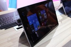 Lenovo Miix 520 xuất hiện: Thiết kế như Surface, RAM 16 GB