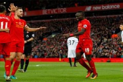 Liverpool ‘hủy diệt’ Watford 6-1, độc chiếm ngôi đầu Ngoại hạng Anh
