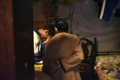 Ông bà khóc nấc vì đứa cháu ăn trộm tiền đi chơi game