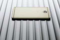 Rò rỉ smartphone bí ẩn mang tên OnePlus Pixel