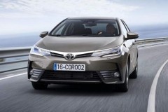 Toyota Corolla Altis bản nâng cấp mới đã có giá bán