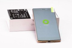 Arbutus Cong C: RAM 3 GB, bảo mật vân tay đa dụng