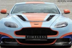 Một đại lý Anh bày bán hai siêu xe hiếm Aston Martin Vantage GT12