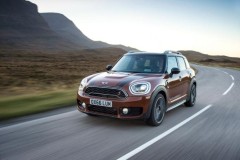 Chốt giá các Mini Countryman 2017 tại Mỹ, khởi điểm từ 590 triệu đồng