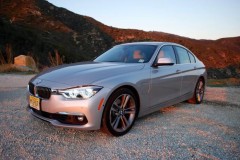 Đánh giá sơ bộ BMW 330e Plug-in Hybrid