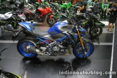 Kawasaki giới thiệu Z900 và W800 tại thị trường Ấn Độ