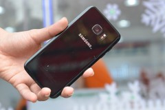 Galaxy S7e phiên bản đen bóng có giá 18,99 triệu đồng
