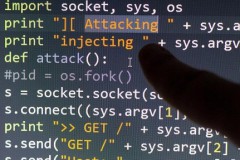 Hacker 'dội bom' ngân hàng Nga, kiểm soát 24.000 camera an ninh toàn cầu