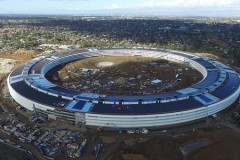 "Phi thuyền không gian" - di sản của Steve Jobs chuẩn bị "cất cánh"