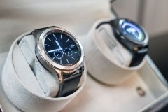 Samsung Gear S3 có giá gần 8 triệu tại Việt Nam, bán ra từ 7/1/2017
