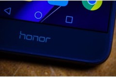 Smartphone không viền Huawei Honor Magic ra mắt đối đầu với Mi MIX