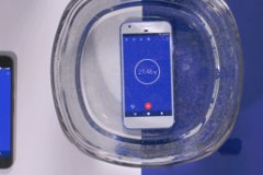 Thử nghiệm nhúng nước Google Pixel trong 1 tiếng đồng hồ