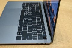 Apple giảm giá đồng loạt phụ kiện kết nối MacBook
