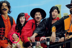 Bản nhạc huyền thoại ‘Feliz Navidad’ làm trao đảo cộng đồng mạng