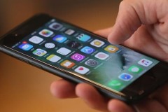 Cách xóa danh bạ trùng lặp trên iPhone đơn giản nhất