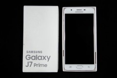 Choáng ngợp trước sắc hồng vàng tinh tế của Galaxy J7 Prime