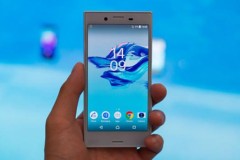 Đã có Android 7.0 cho Sony Xperia X và X Compact