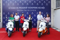 Huyền thoại "ô tô hai bánh" Peugeot Django 125 đầu tiên tại Hà Nội đã có chủ