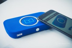 Khui hộp Monster Superstar High Definition: Gọn nhẹ, tiện lợi, chống nước và chống va đập tốt