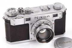 Máy ảnh 68 tuổi của Nikon được bán với giá hơn 9 tỷ VNĐ