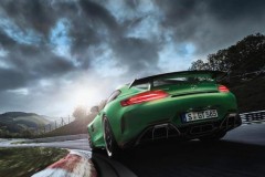 Michelin Pilot Sport Cup 2 phát huy sức mạnh Mercedes-AMG GT R