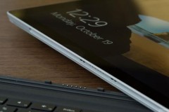 Microsoft Surface Pro 5 dần bước ra ánh sáng