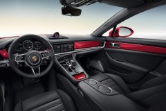 Porsche Panamera cập nhật bản thể thao Executive đỏ rực chào năm mới