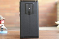 Trên tay Gionee M2017: Smartphone thiết kế Vertu của Gionee