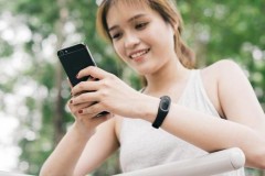 Vòng đeo tay thông minh, món phụ kiện không thể thiếu trong thời đại công nghệ số