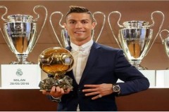 Vượt qua Messi, Ronaldo lần thứ 4 giành danh hiệu ‘Quả bóng Vàng’