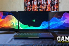 Laptop ba màn hình lần đầu tiên xuất hiện trên thế giới