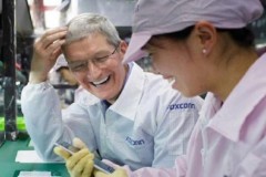 Công ty gia công iPhone lần đầu tiên bị giảm doanh thu