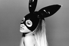 Game thủ phát sốt với tạo hình nhân vật y hệt Ariana Grande trong Final Fantasy Brave Exvius