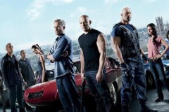 Ngôi sao Fast and Furious ‘The Rock’ tặng cha món quà bốn bánh dịp năm mới
