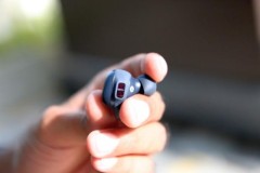 Samsung đang làm tai nghe giống AirPods cho Galaxy S8