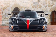 Siêu phẩm ‘đàn anh’ Pagani Zonda Revolucion trị giá ngang ngửa bộ đôi Pagani Huayra