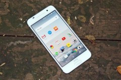 Smartphone Android đẹp và tốt không kém iPhone vừa giảm giá