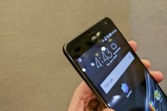Trên tay Zenfone AR: 8 GB RAM, Google Tango, Snapdragon 821